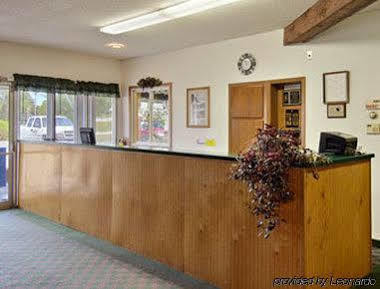 Super 8 By Wyndham Sturgeon Bay Hotell Exteriör bild